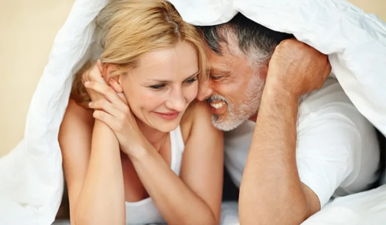 La aplicación de citas diseñada para mujeres maduras