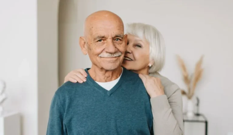 Aplicación de citas serias para mujeres mayores de 40 años