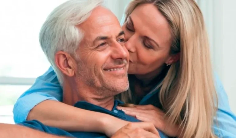 La mejor aplicación para mujeres de 40+ que quieren encontrar el amor