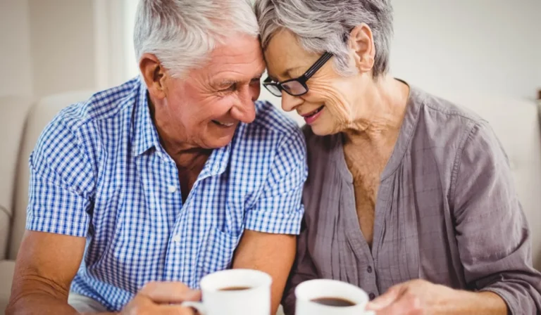 Aplicaciones de citas para mujeres de 40+: cómo funcionan y qué esperar