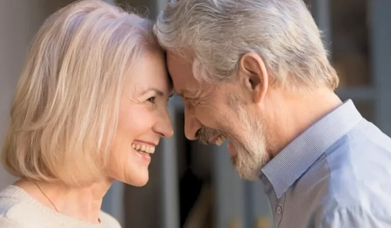 Recomienza tu vida amorosa: aplicaciones para mujeres maduras