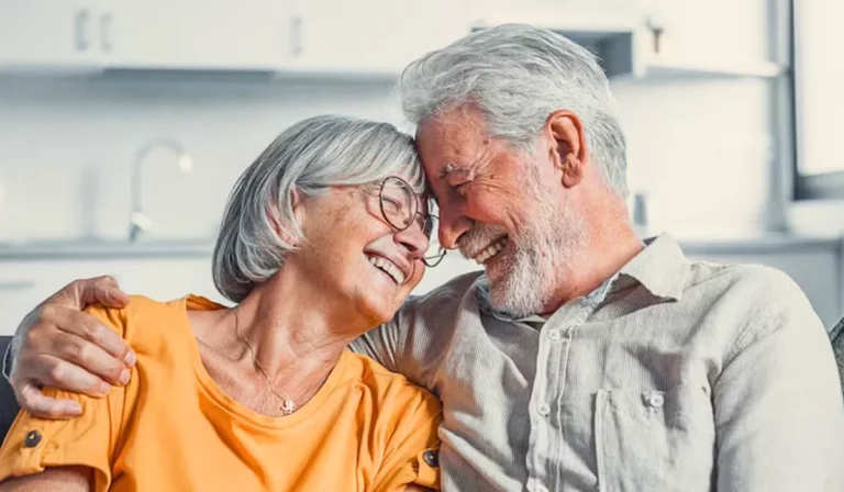 El secreto para encontrar el amor después de los 40 usando aplicaciones