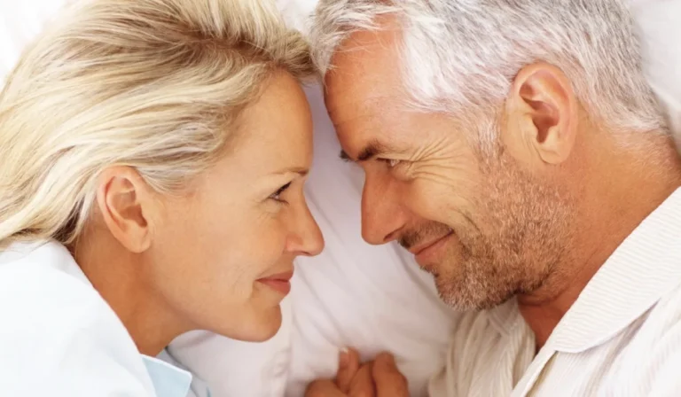 Encuentra un nuevo amor usando aplicaciones después de los 40